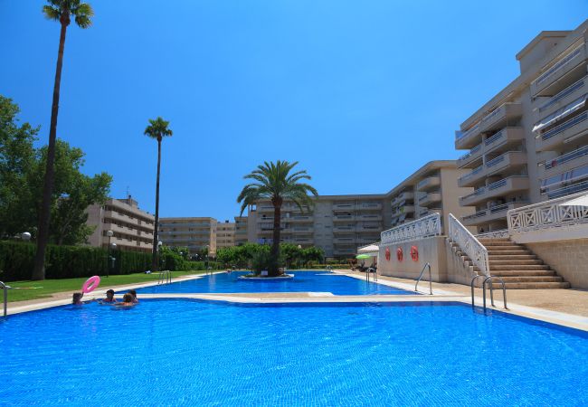 Apartamento en La Pineda - P104-042 UHC AQUAMARINA APARTMENTS