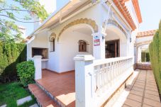 Casa en Miami Playa - M307-186 UHC MAGRANERS FAMILY COMPLEX