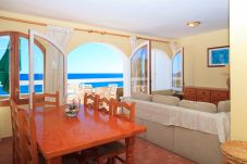 Дом на Салоу - S307-016 CASAS BLANCAS FAMILY COMPLEX