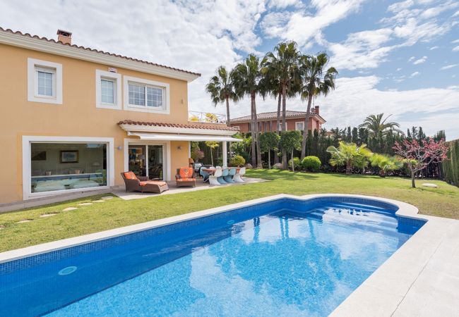 Шале на Tarragona - T408-259 VILLA MIRO