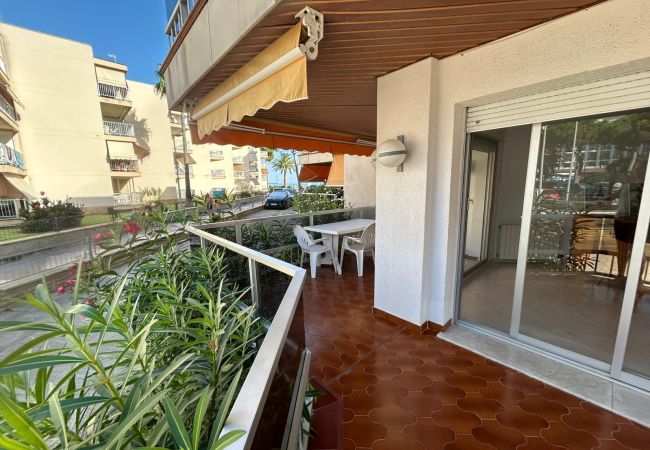Апартаменты на Cambrils - C204-080 UHC VILLAMAR