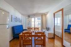 Apartment in Cambrils - C205-323 UHC TUCAN APARTMENTS