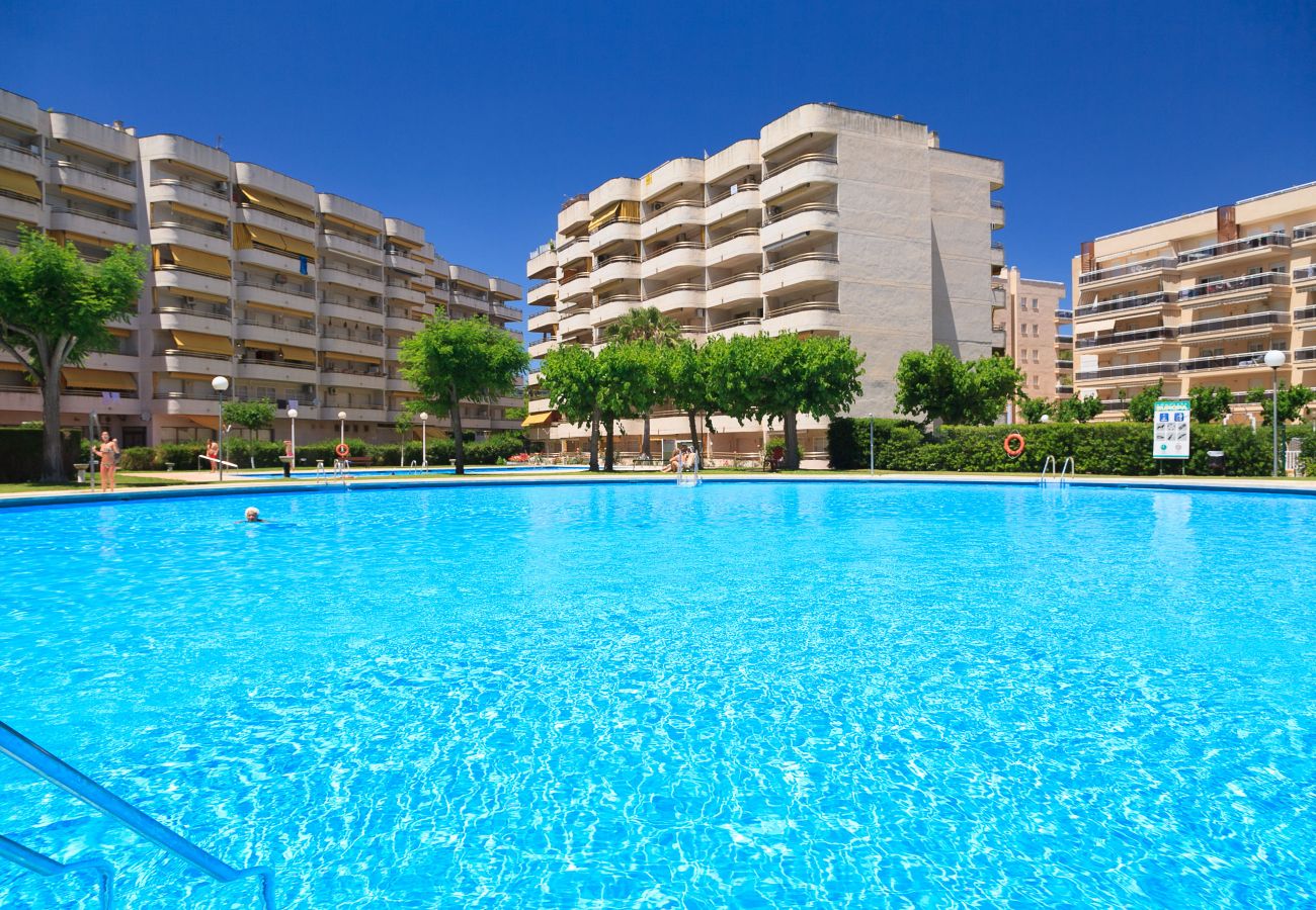 Apartment in Salou - S206-217 UHC RHIN APARTMENTS